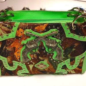 Green camo conceal and carry purse